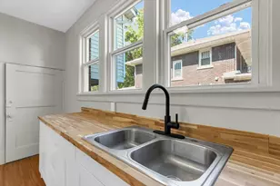 312 W White St, Champaign, IL 61820 - Photo 20