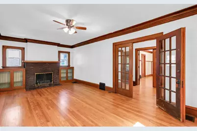 312 W White Street, Champaign, IL 61820 - Photo 4