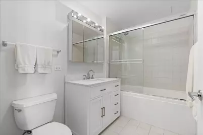 330 W Grand Avenue #1104, Chicago, IL 60654 - Photo 14