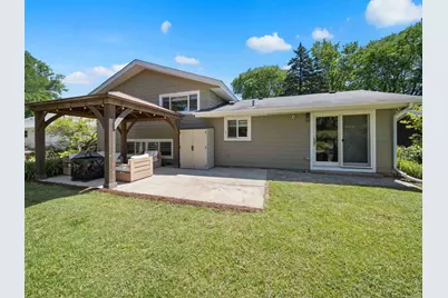 600 S Springinsguth Road, Schaumburg, IL 60193 - Photo 2