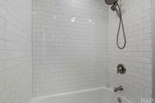2735 N 73rd Ct, Elmwood Park, IL 60707 - Photo 12