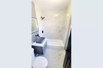 8822 S Kenwood Avenue, Chicago, IL 60619 - Photo 16