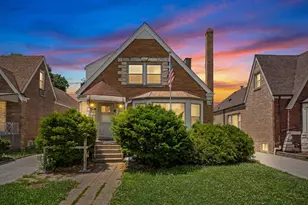 1716 N Neva Ave, Chicago, IL 60707 - Photo 2