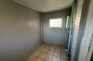 1440 S 49th Ave, Cicero, IL 60804 - Photo 12