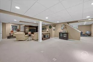 25W185 Setauket Ave, Naperville, IL 60540 - Photo 24