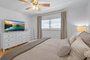 9858 S Springfield Ave, Evergreen Park, IL 60805 - Photo 16