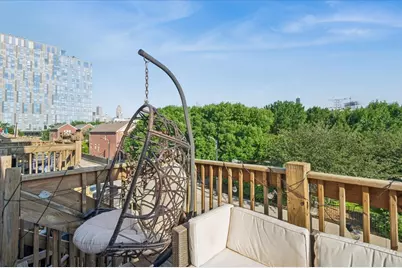 667 W Division Street #3C, Chicago, IL 60610 - Photo 14