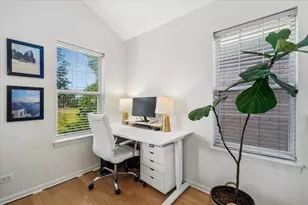 667 W Division St, Chicago, IL 60610 - Photo 8
