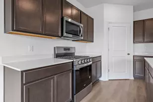 2265 Cobble Spgs Dr, Wonder Lake, IL 60097 - Photo 10