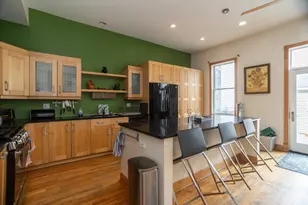 2007 N Oakley Ave, Chicago, IL 60647 - Photo 4