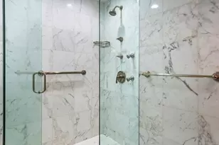 180 E Pearson St, Chicago, IL 60611 - Photo 20