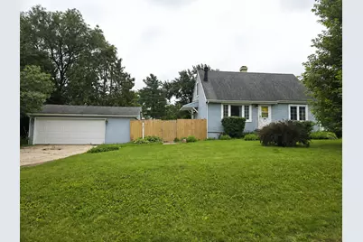 23W563 Woodworth Place, Roselle, IL 60172 - Photo 2