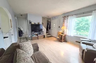 23W563 Woodworth Pl, Roselle, IL 60172 - Photo 6