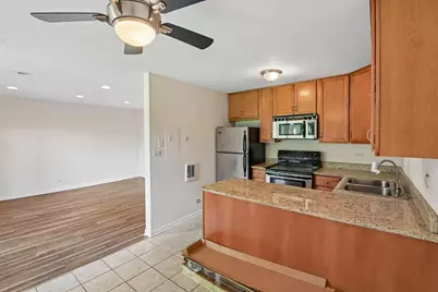 2220 Arbor Circle #25, Downers Grove, IL 60515 - Photo 10