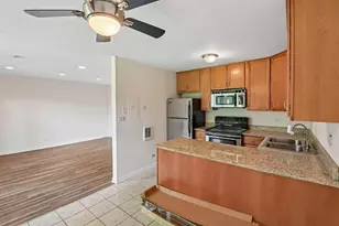 2220 Arbor Cir, Downers Grove, IL 60515 - Photo 10