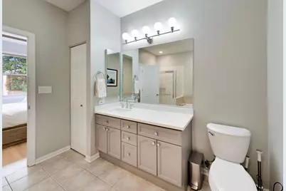 232 W Scott Street, Chicago, IL 60610 - Photo 16