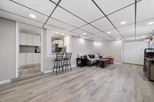 8411 S Knox Ave, Chicago, IL 60652 - Photo 14