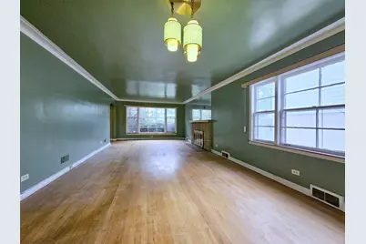 10320 S Claremont Avenue, Chicago, IL 60643 - Photo 8