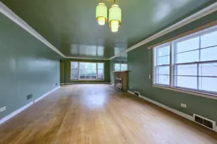 10320 S Claremont Ave, Chicago, IL 60643 - Photo 8