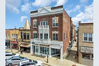 214 Main Street #2D, Woodstock, IL 60098 - Photo 1