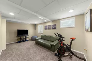 1142 Greensfield Dr, Naperville, IL 60563 - Photo 20