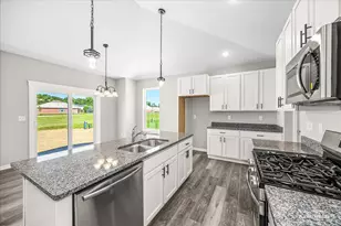 427 Riverbend Dr, Genoa, IL 60135 - Photo 8