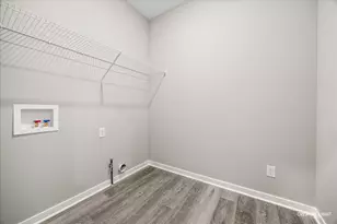 427 Riverbend Dr, Genoa, IL 60135 - Photo 20