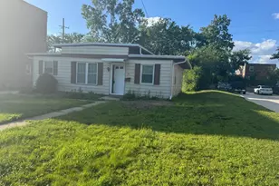 28 W Willow St, Lombard, IL 60148 - Photo 2