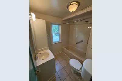 916 Pleasant Street, Dekalb, IL 60115 - Photo 20