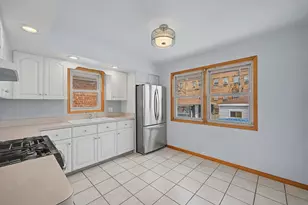 11011 S Ave L, Chicago, IL 60617 - Photo 16