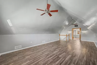 11011 S Avenue L, Chicago, IL 60617 - Photo 22