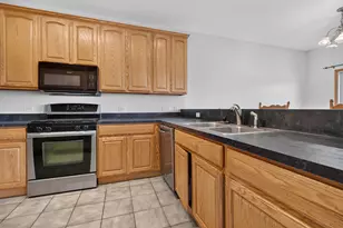 1738 Waters Edge Dr, Minooka, IL 60447 - Photo 10