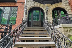 111 E Bellevue Pl, Chicago, IL 60611 - Photo 4