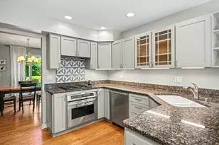 854 Saddlewood Dr, Glen Ellyn, IL 60137 - Photo 16