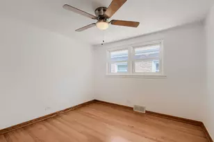 5122 S Normandy Ave, Chicago, IL 60638 - Photo 18