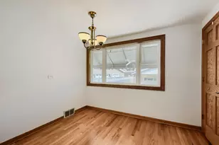 5122 S Normandy Ave, Chicago, IL 60638 - Photo 12