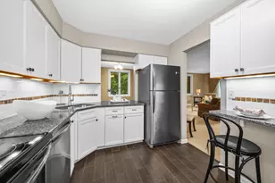 2320 Central St, Evanston, IL 60201 - Photo 10