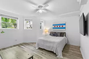 867 W Cornelia Ave, Chicago, IL 60657 - Photo 26