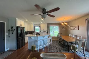 1204 NE 5th Ave, Aledo, IL 61231 - Photo 4