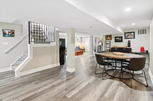 9130 Kenton Ave, Skokie, IL 60076 - Photo 18