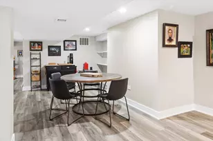 9130 Kenton Ave, Skokie, IL 60076 - Photo 22