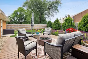 9130 Kenton Ave, Skokie, IL 60076 - Photo 26