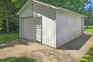 404 W Oregon St, Polo, IL 61064 - Photo 2