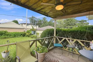 10616 Essex St, Westchester, IL 60154 - Photo 24
