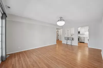 520 Biesterfield Road #119F, Elk Grove Village, IL 60007 - Photo 8