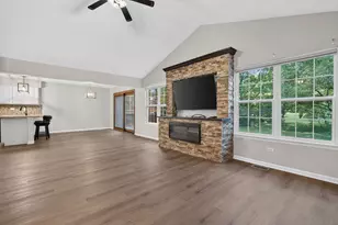 938 Treeline Ct, Lockport, IL 60441 - Photo 14