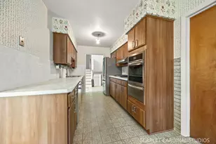 21W061 Kensington Rd, Lombard, IL 60148 - Photo 6