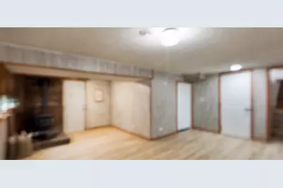 1819 Elmwood Drive, Lindenhurst, IL 60046 - Photo 10