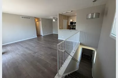 29W603 Winchester Circle #4, Warrenville, IL 60555 - Photo 2