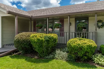 7431 Farview Drive, Cherry Valley, IL 61016 - Photo 4